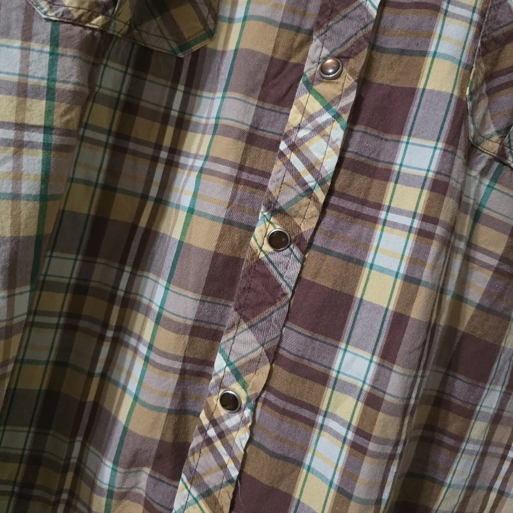Y2K Green Oak Pearl Snap Brown & Green Plaid Long Sleeve Western Shirt, XL.